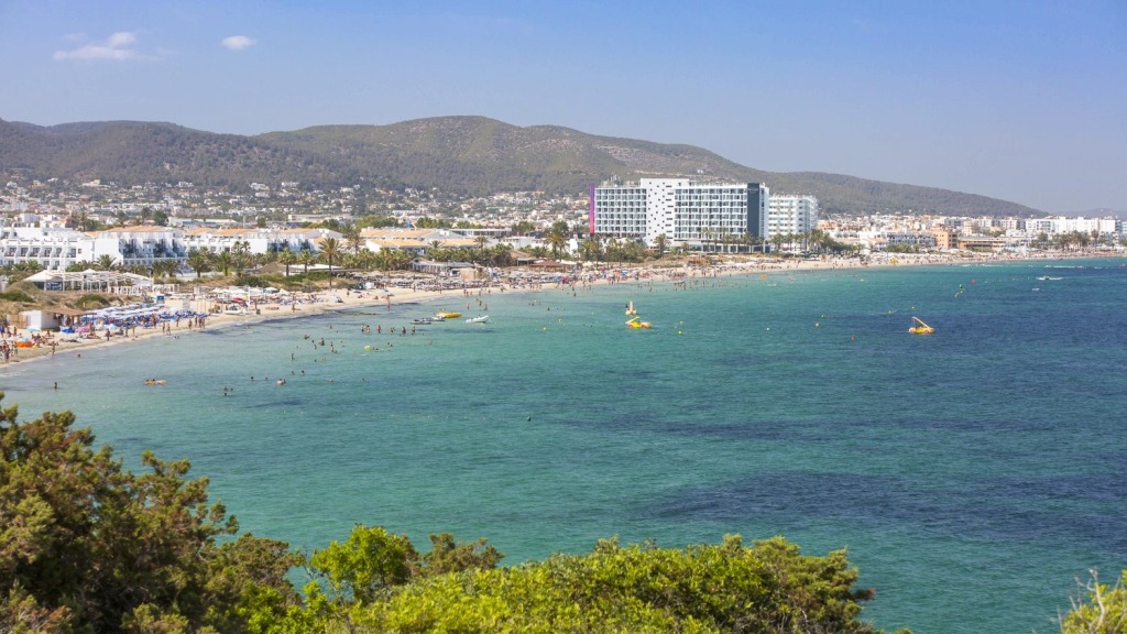 Playa d'en Bossa (Ibiza)