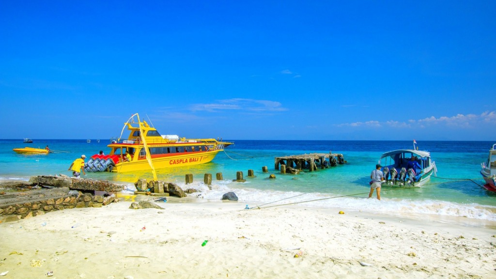 Nusa Penida (Buyuk Harbour)